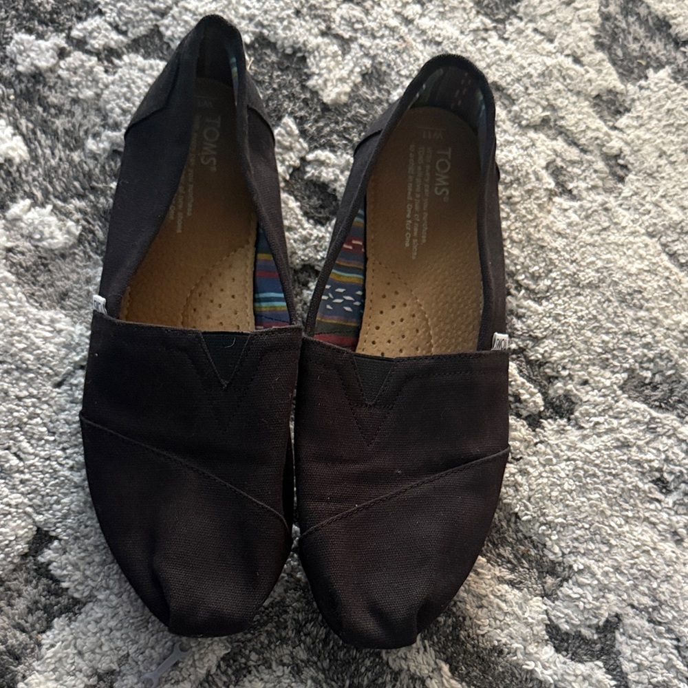TOMS Classic Black Canvas Slip-Ons
